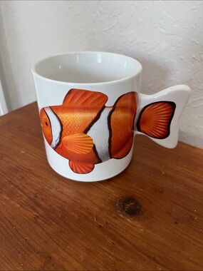Clownfish Ceramic Mug with Fish Tail Handle - VTG 1992 Orange & White